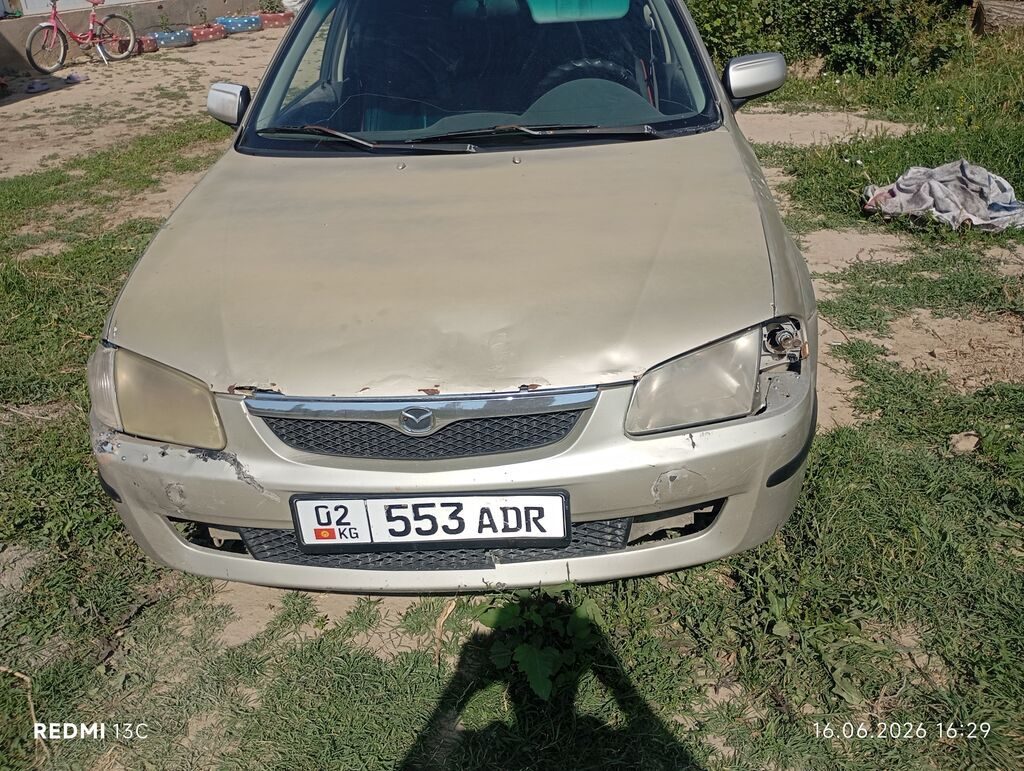 Mazda 323