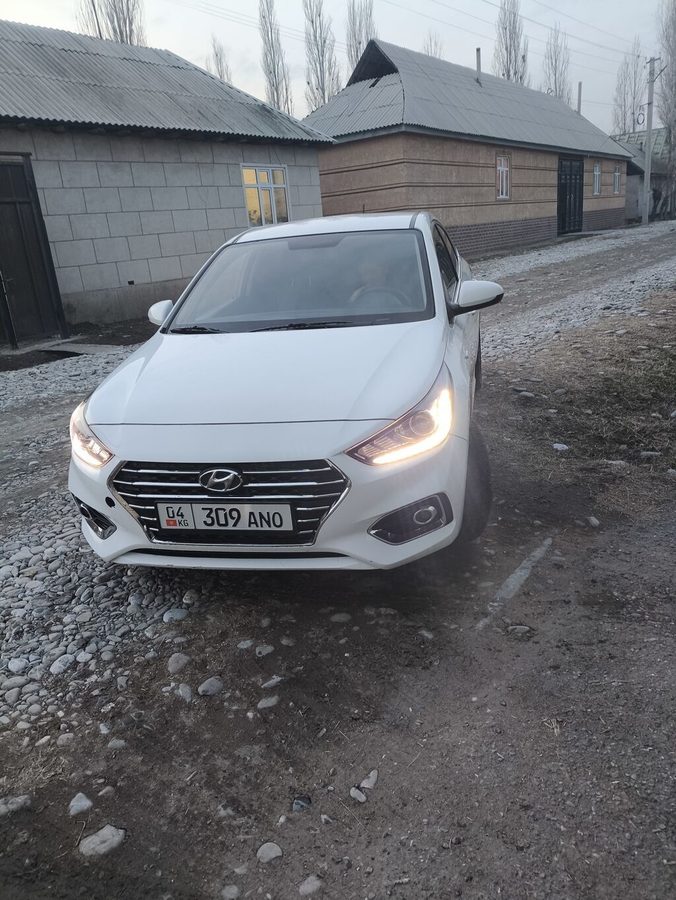 Hyundai Accent