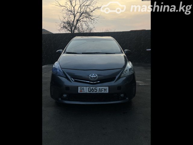 Toyota Prius v (+)