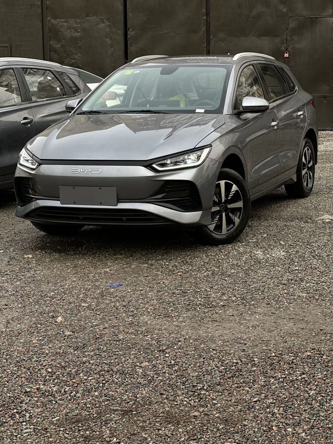 BYD E2