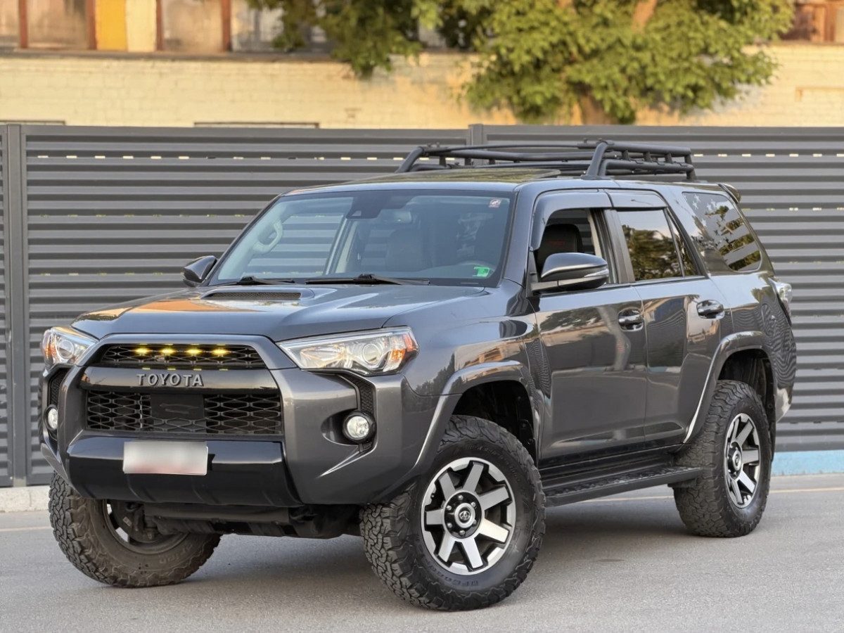 Toyota 4Runner V Рестайлинг 2020