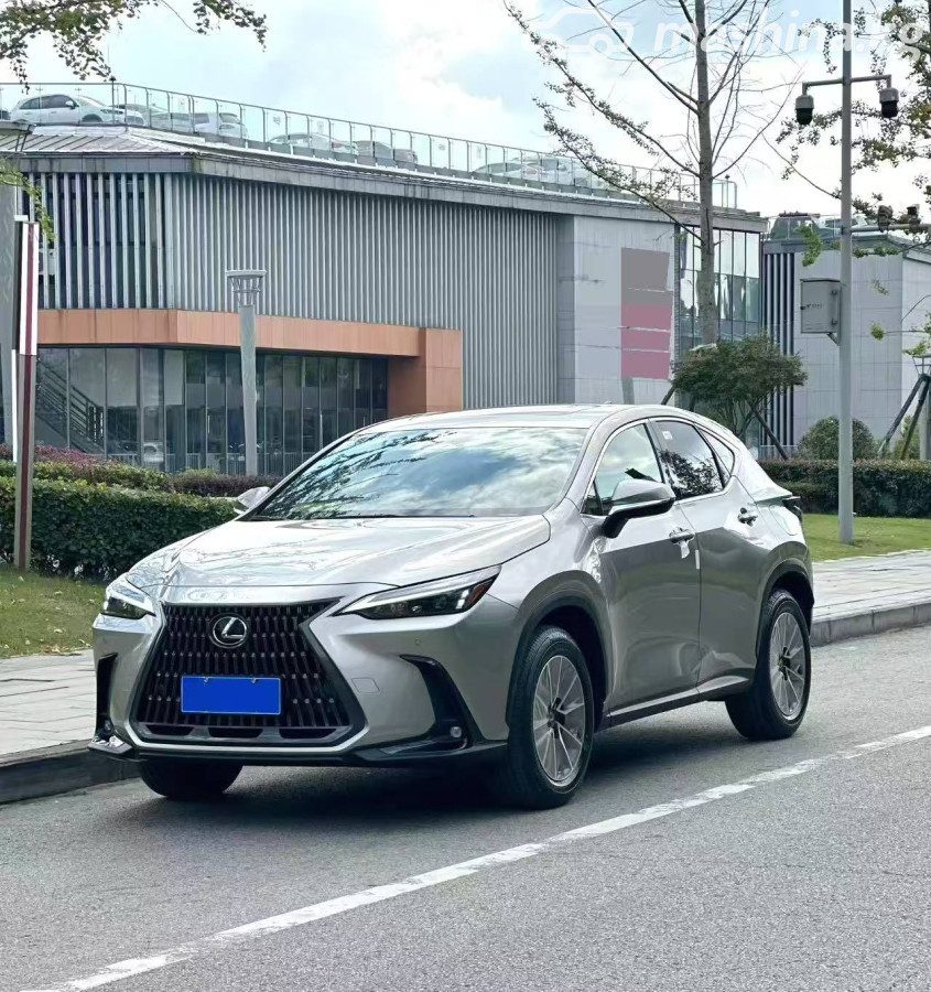 Lexus NX II