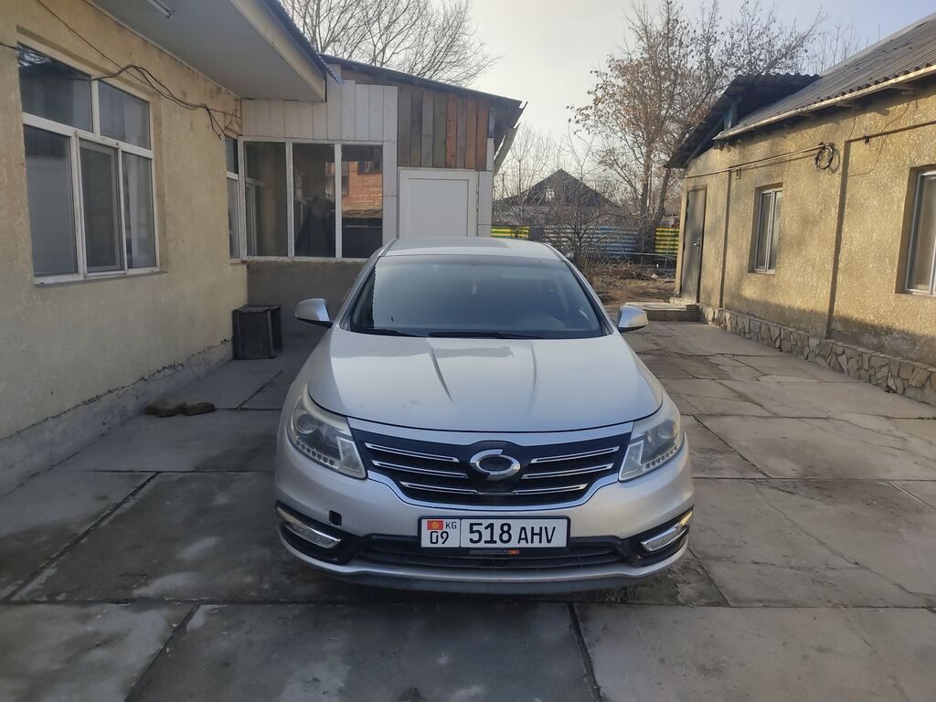 Renault Latitude