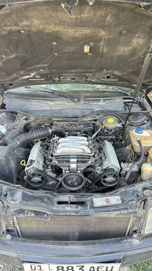 Audi 100