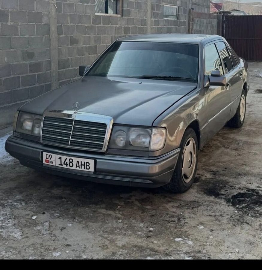 Mercedes-Benz W124