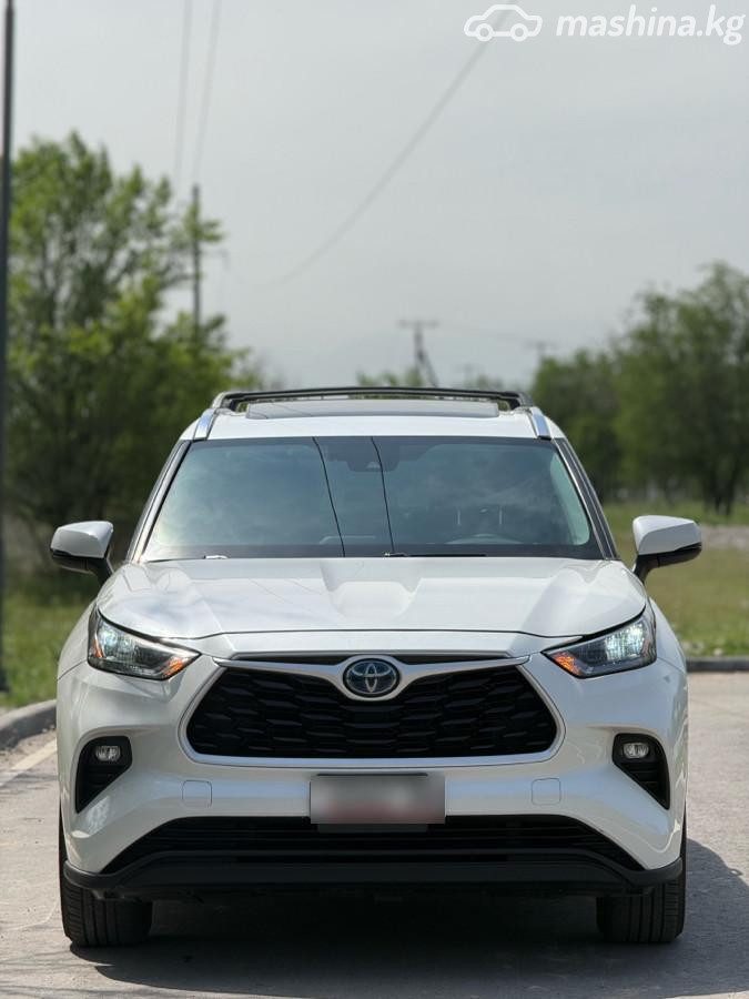 Toyota Highlander IV (U70)