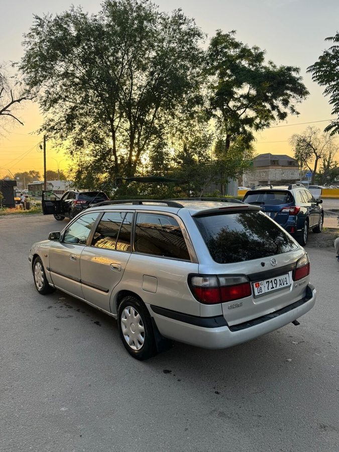 Mazda Capella
