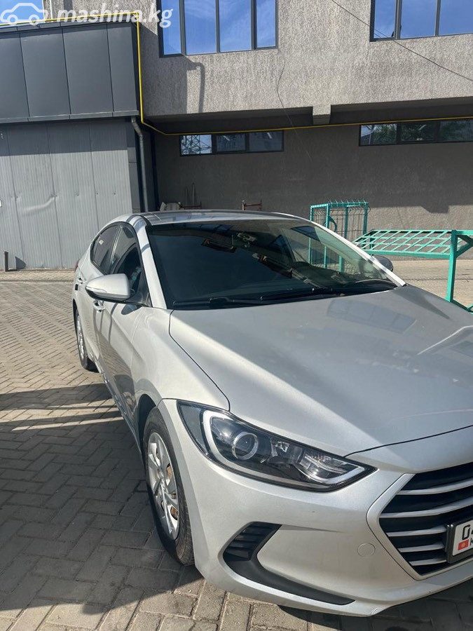 Hyundai Avante VI