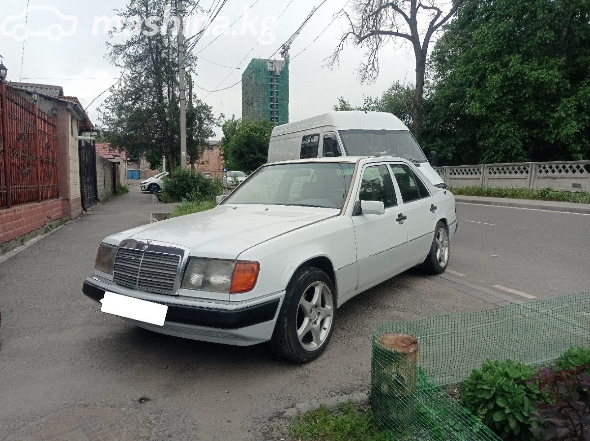 Mercedes-Benz W124