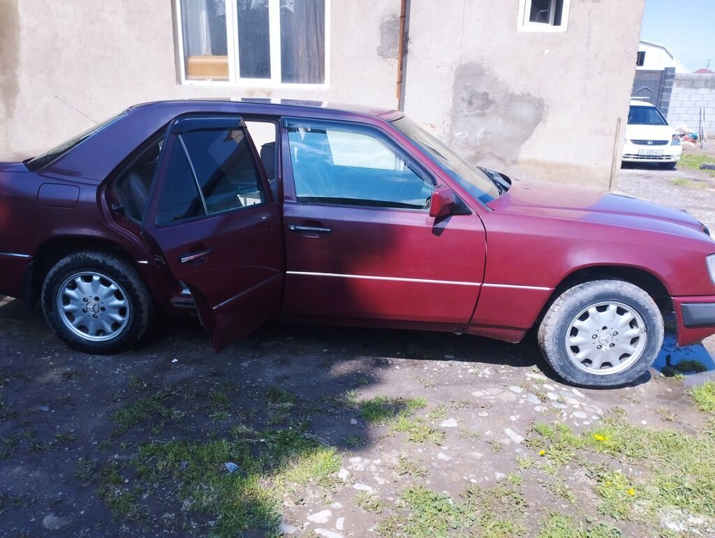 Mercedes-Benz W124