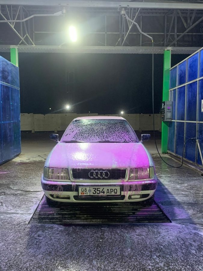 Audi 80