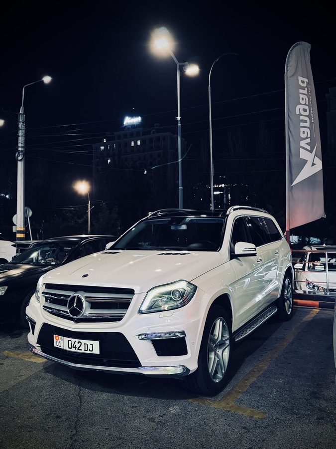 Mercedes-Benz GL-Class