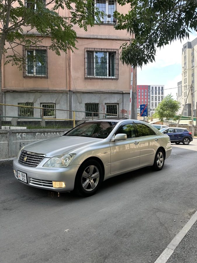 Toyota Crown XII (S180) 2004