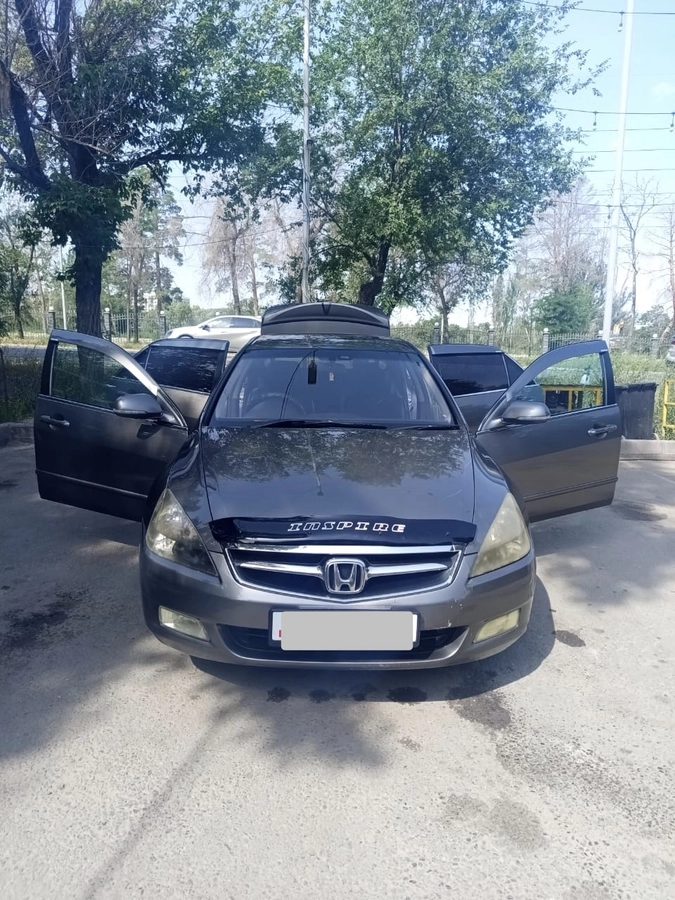 Honda Inspire IV Рестайлинг 2006