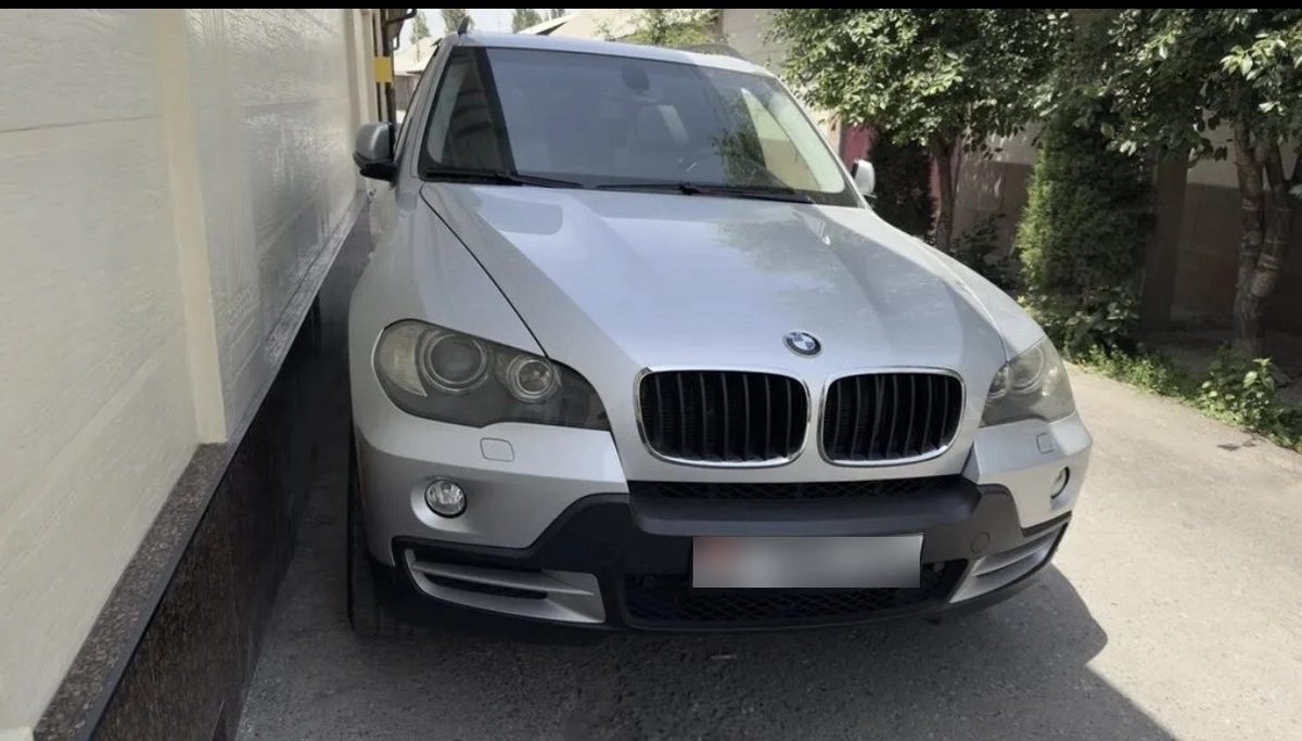 BMW X5 II (E70) 3.0si 3.0 AT 4WD