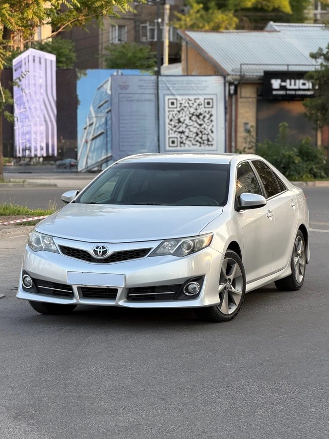 Toyota Camry VII (XV50) 2012