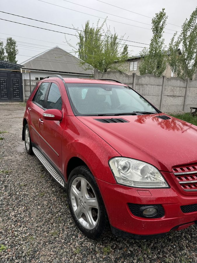 Mercedes-Benz ML-Class