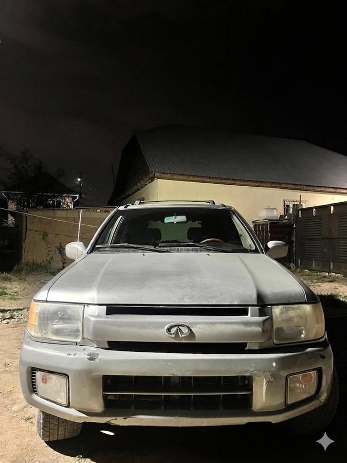 Infiniti QX4 I 2001