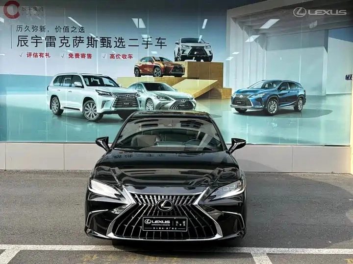 Lexus ES VII Рестайлинг 2022