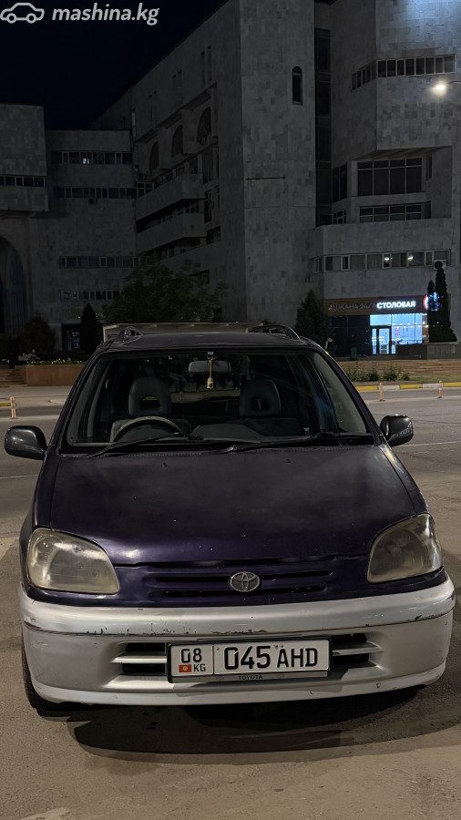 Toyota Raum I