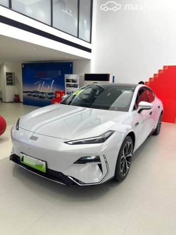 Geely Galaxy E8