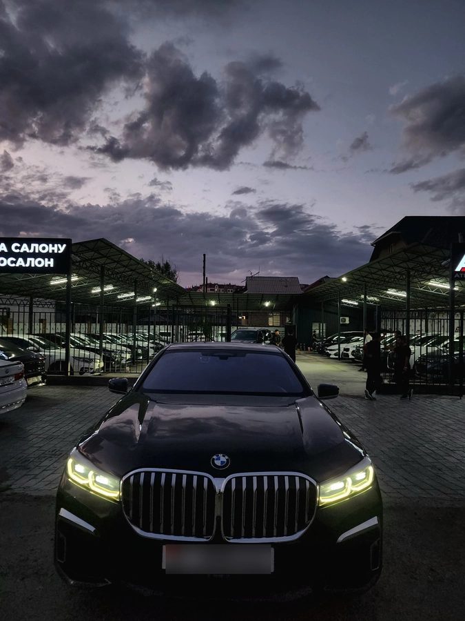 BMW 7 серии VI (G11/G12) Рестайлинг 2019