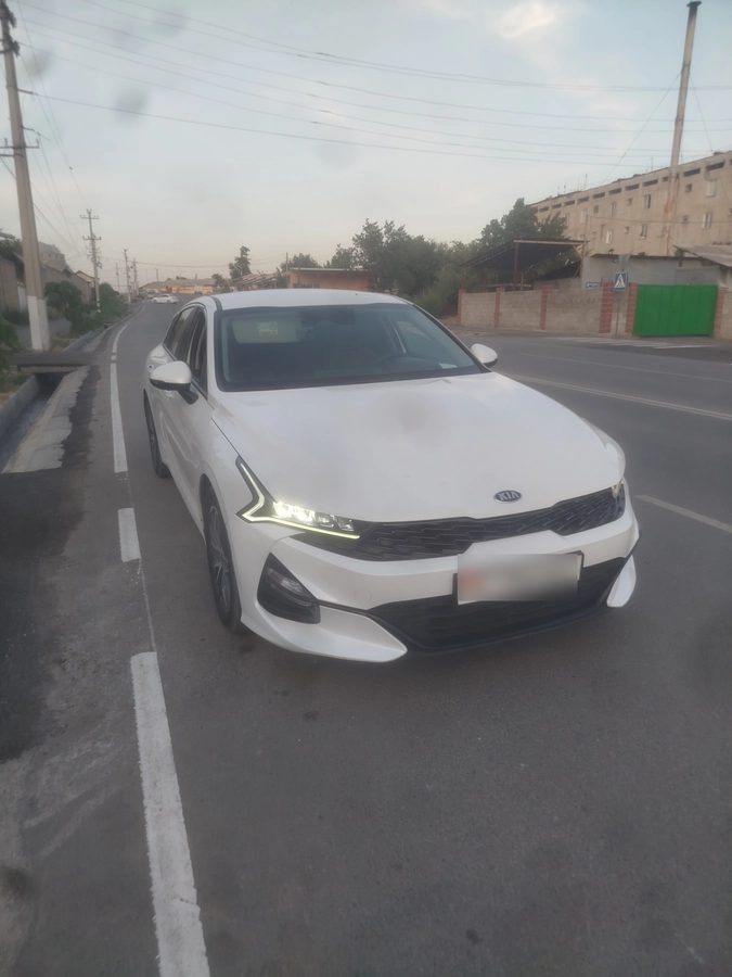 Kia K5 III 2020