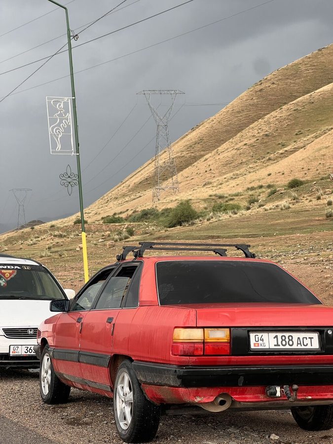 Audi 100