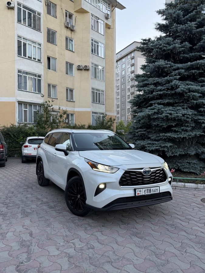 Toyota Highlander IV (U70) 2023