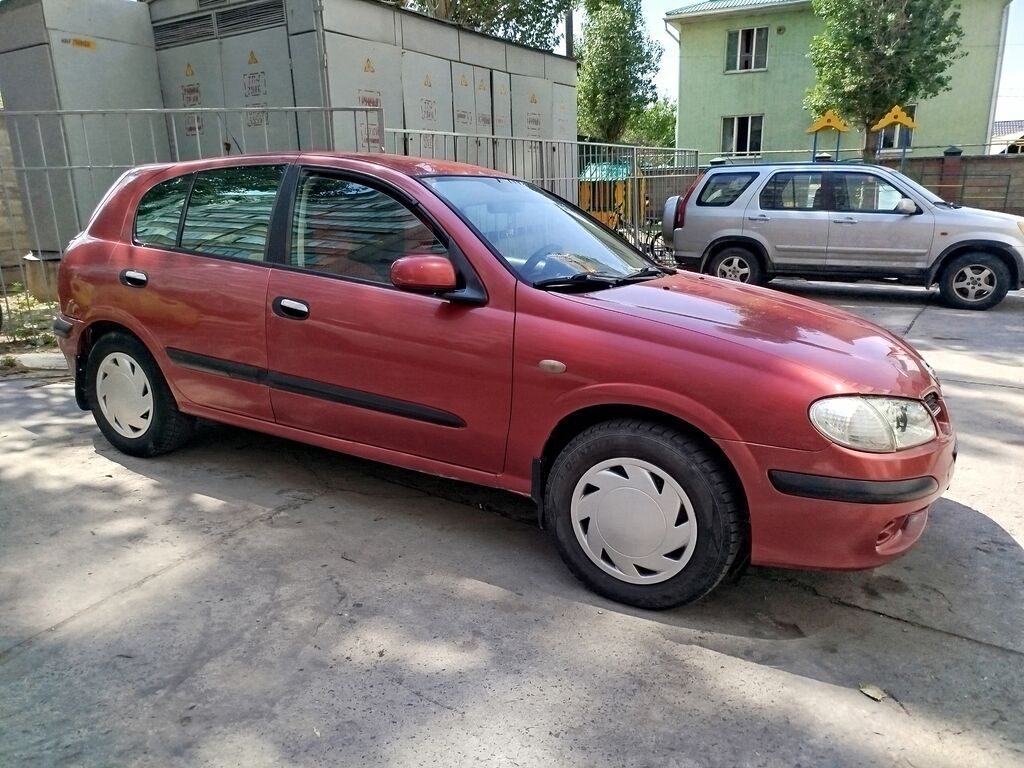 Nissan Almera
