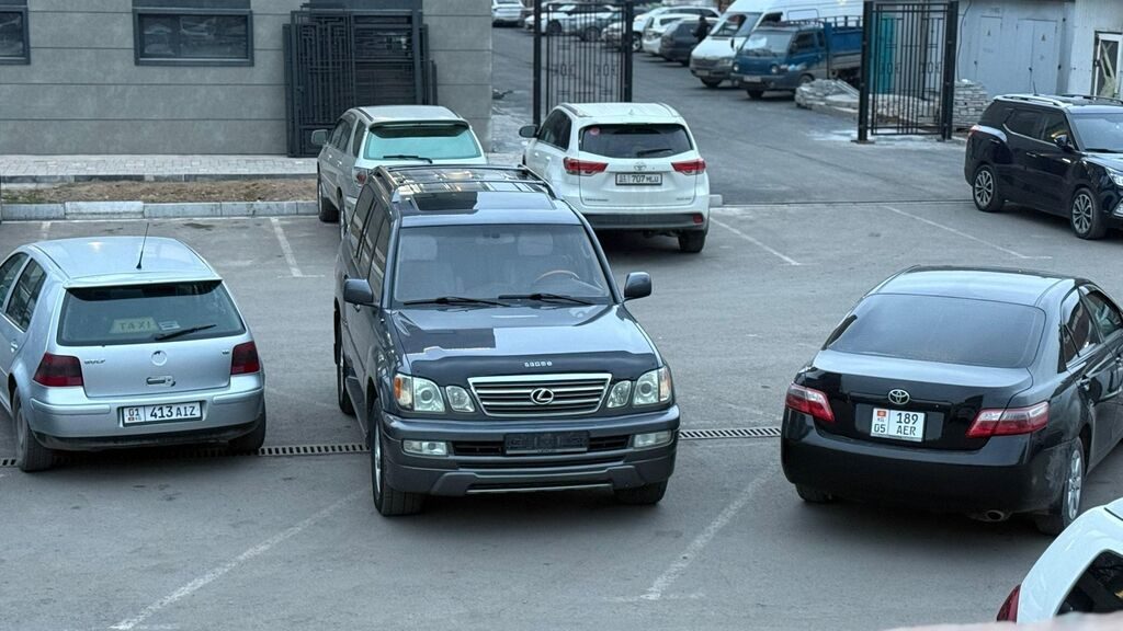 Lexus LX
