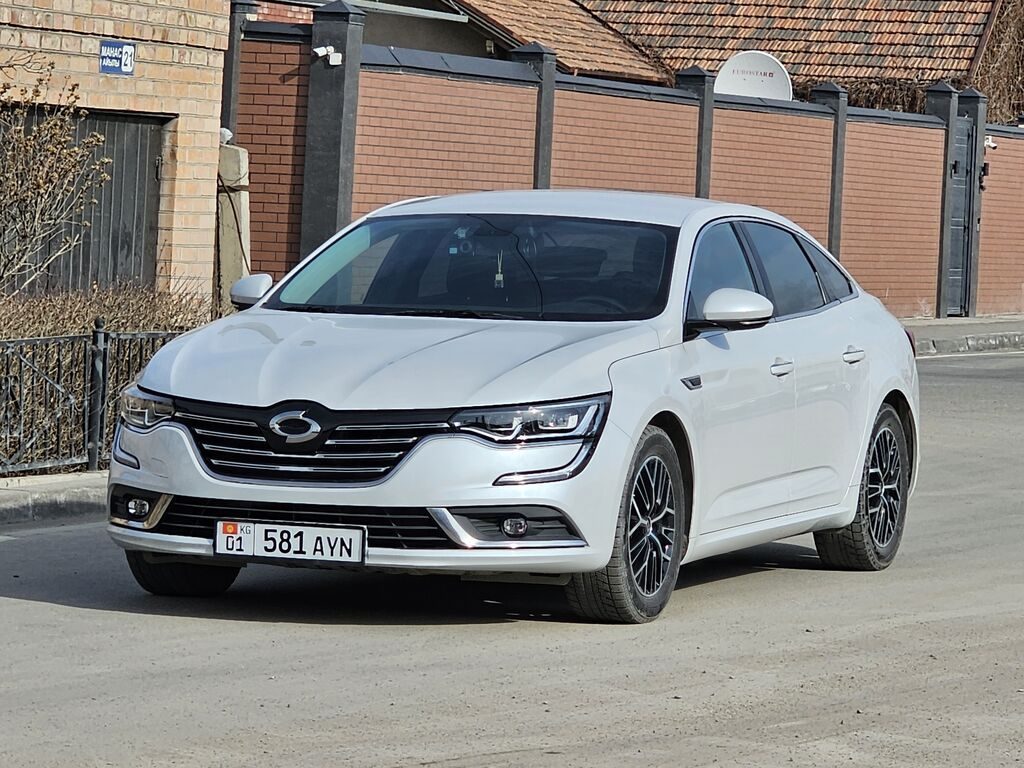 Renault SM6