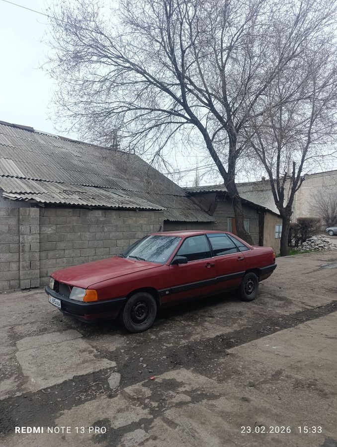 Audi 100
