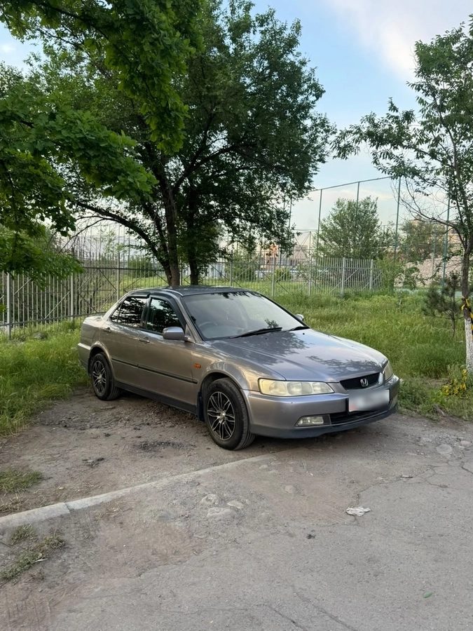 Honda Accord VI 2002