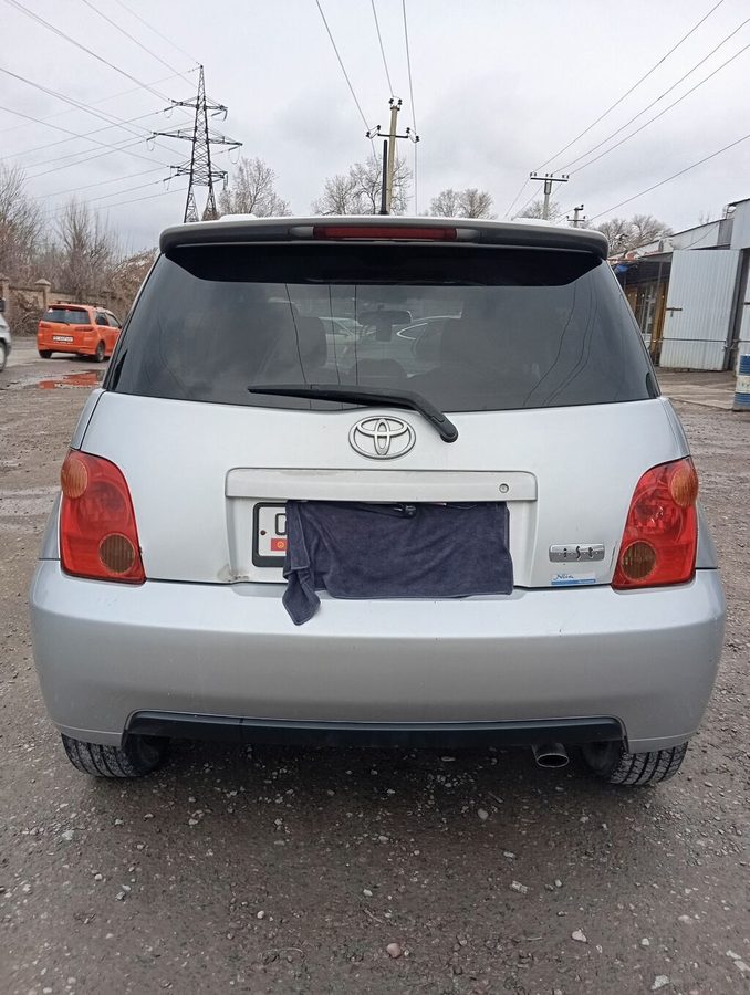 Toyota Ist