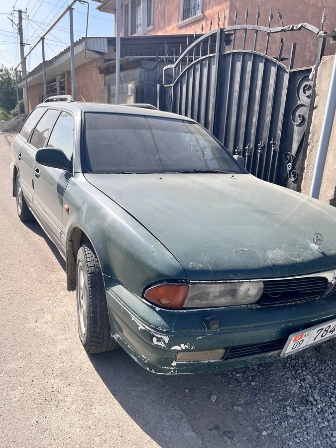 Mitsubishi Sigma 1995