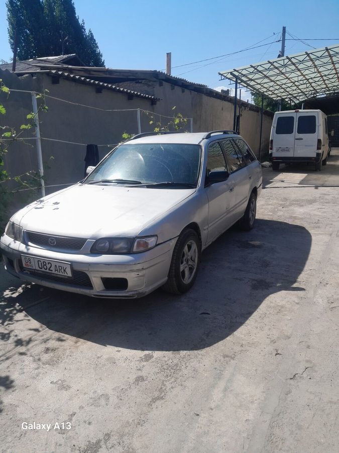 Mazda Capella