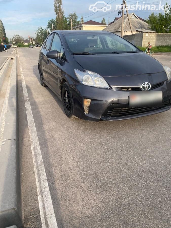 Toyota Prius III Рестайлинг (XW30)