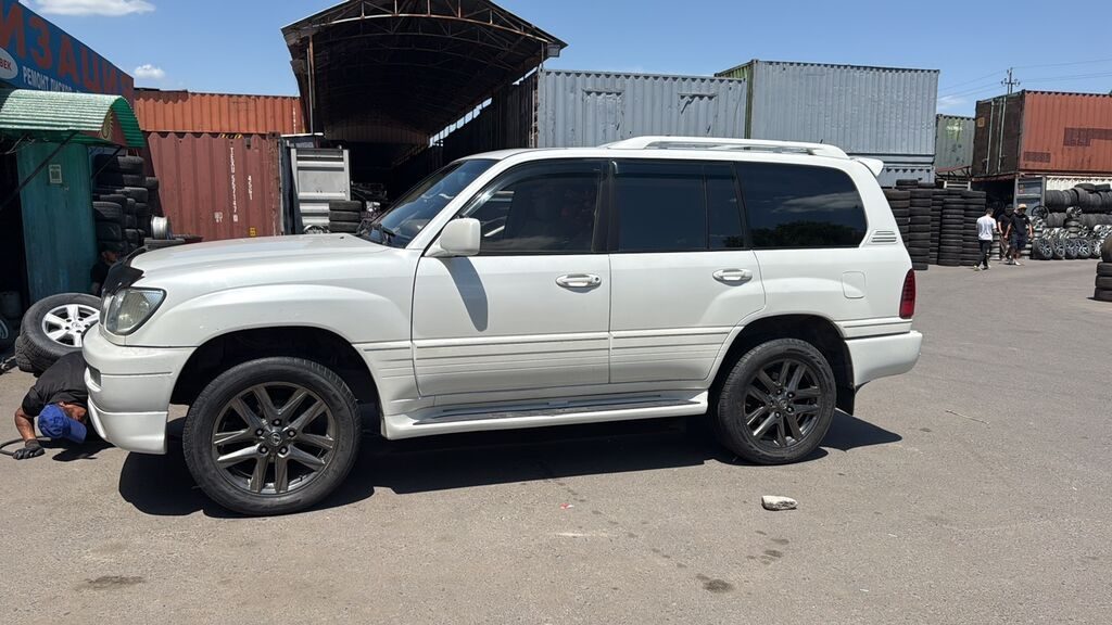 Lexus LX