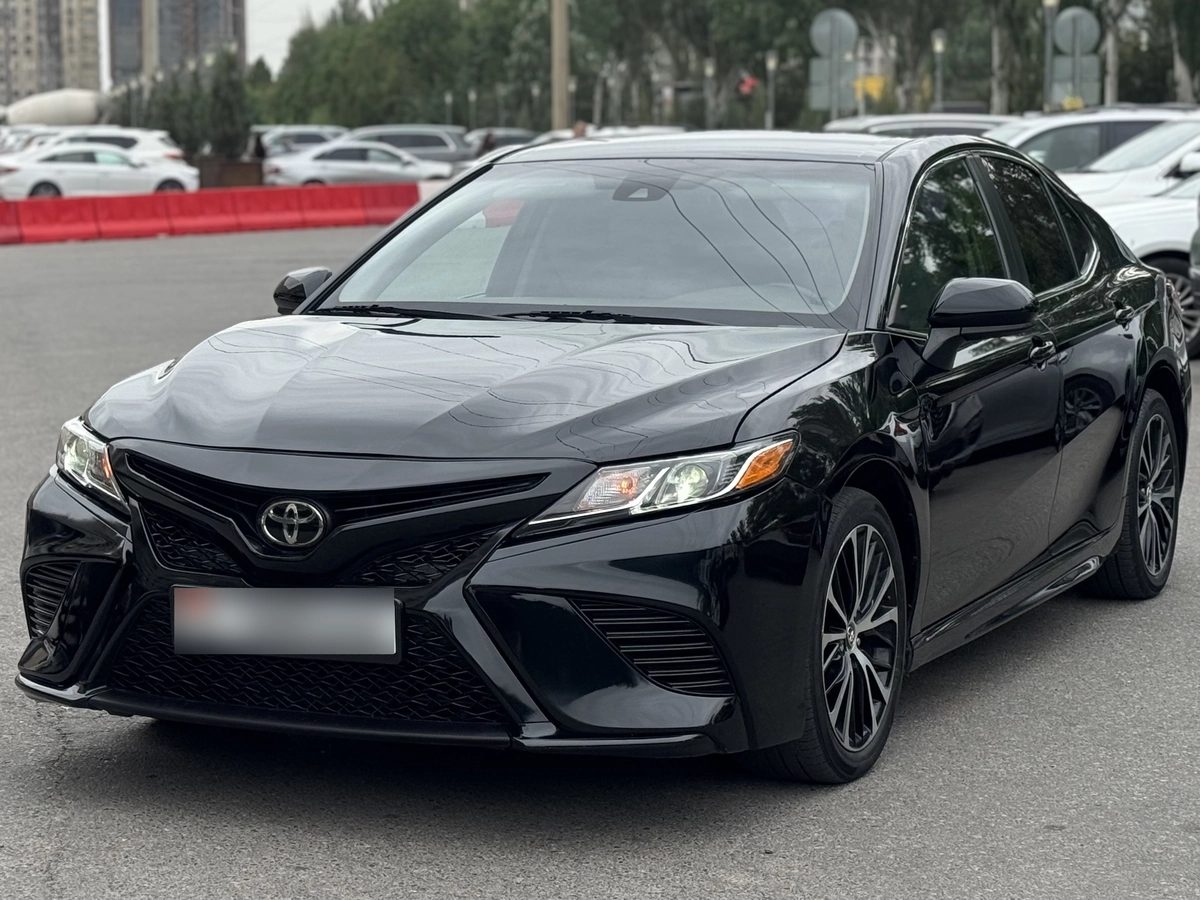 Toyota Camry VIII (XV70) 2020