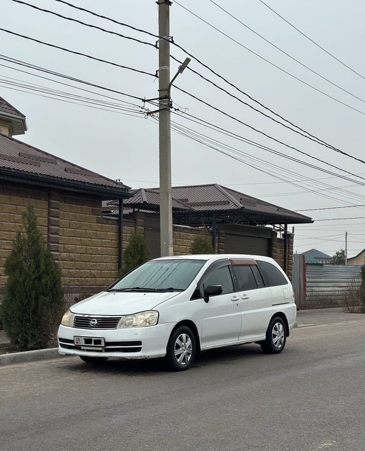 Nissan Liberty