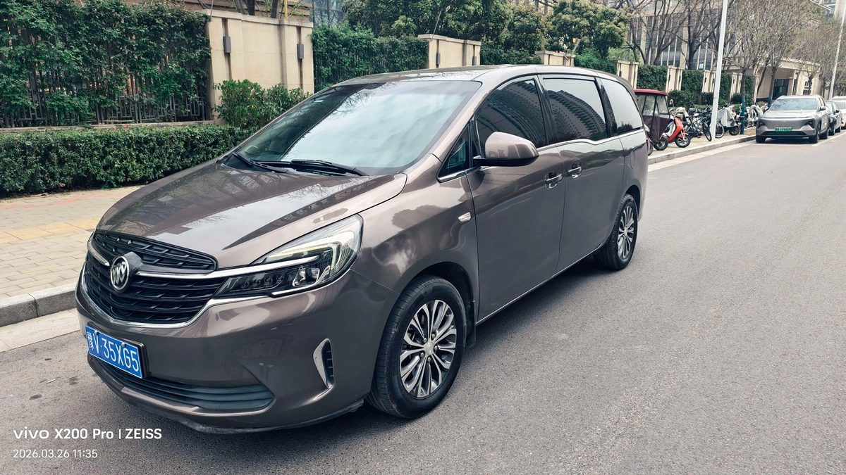Buick GL8 II 2023