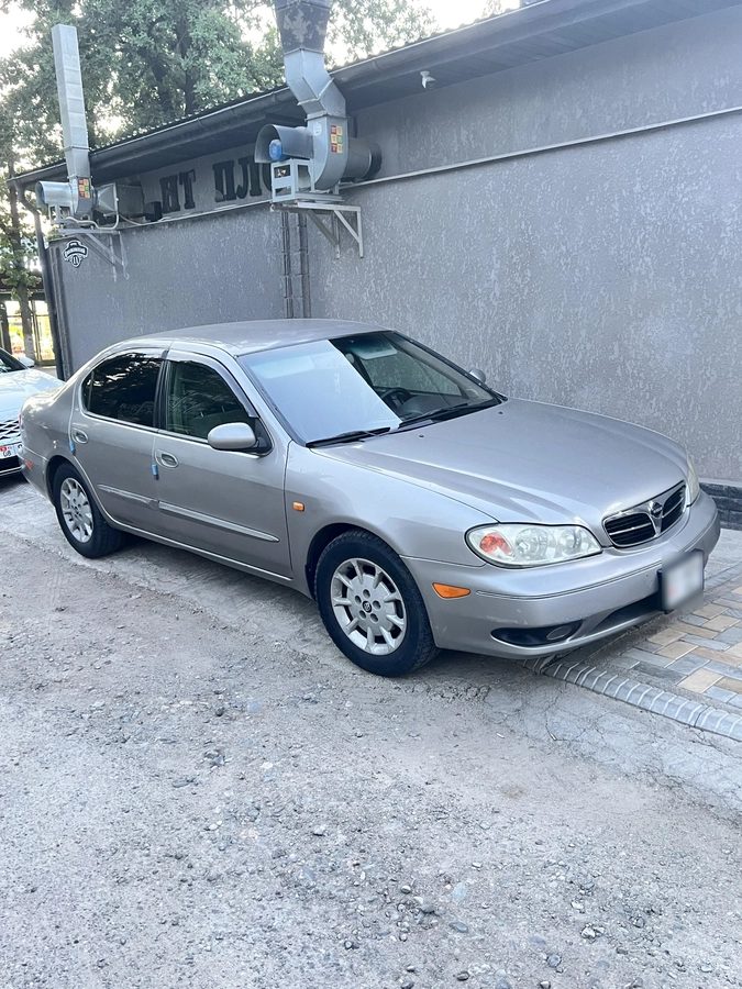 Nissan Maxima V (A33) 2.0 AT