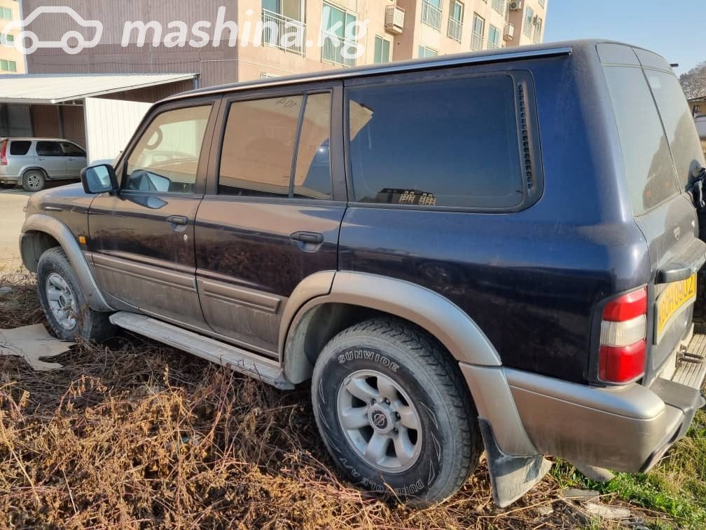 Nissan Patrol V (Y61)
