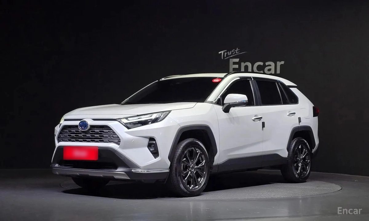Toyota RAV4 V (XA50) 2023