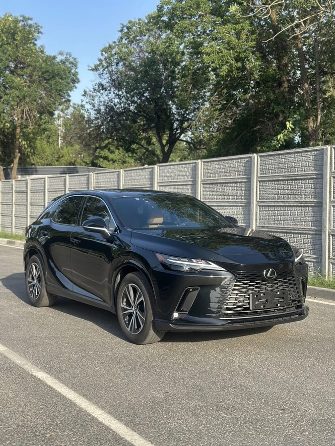Lexus RX V 2025