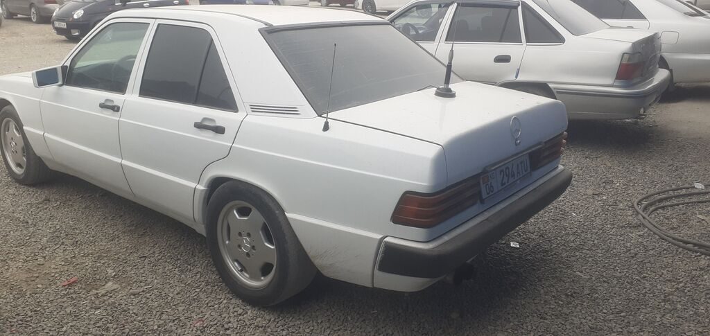 Mercedes-Benz 190