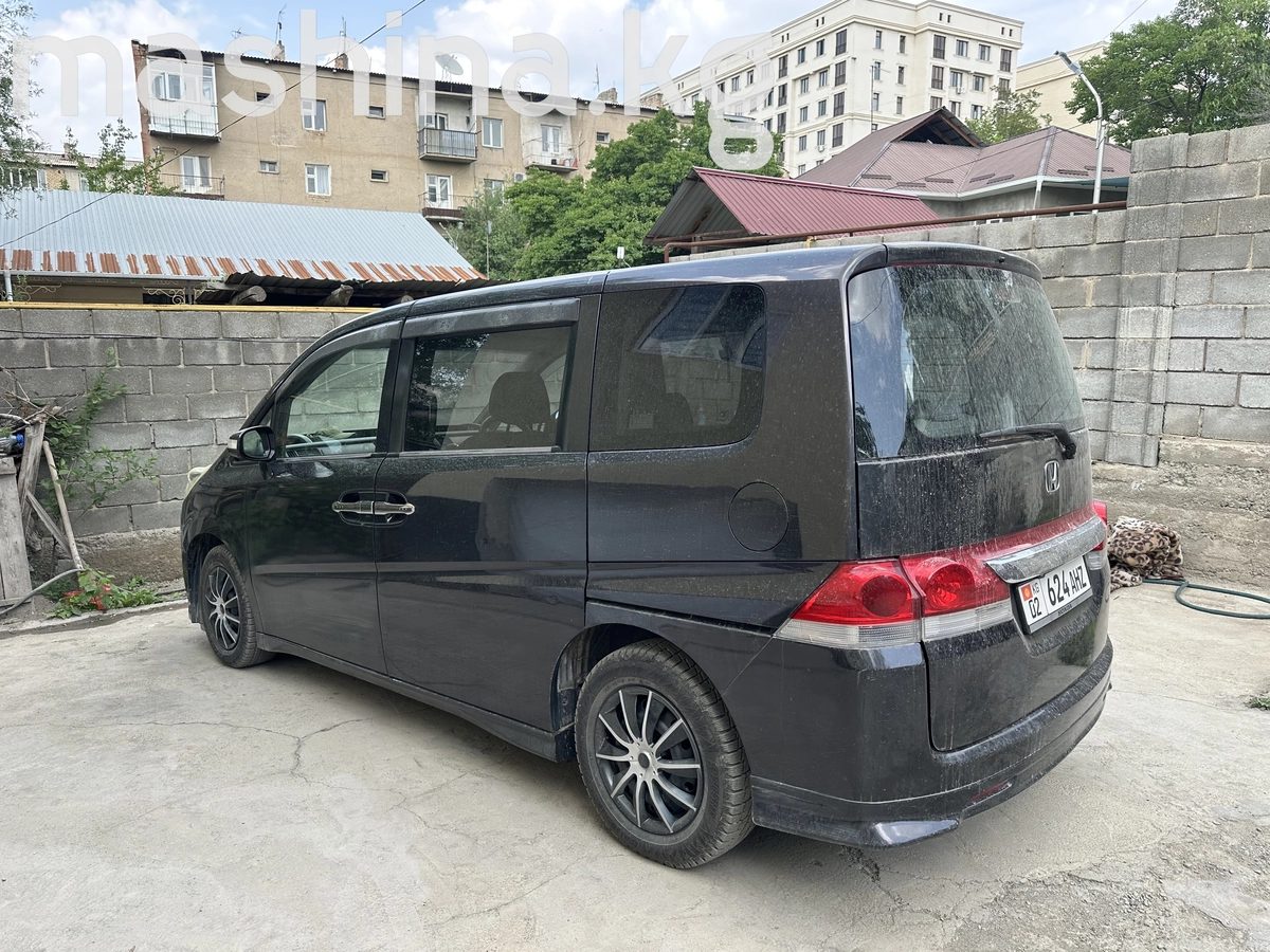 Honda Stepwgn III 2006