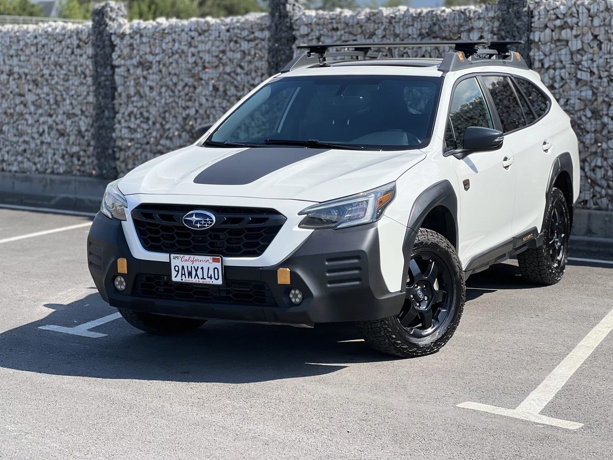 Subaru Outback VI Wilderness 2.4 CVT 4WD