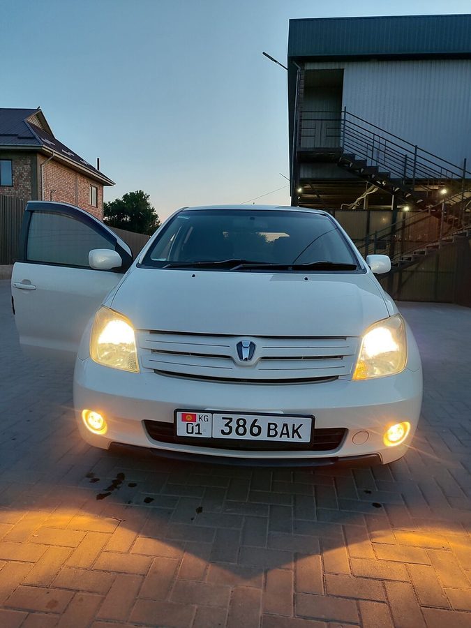 Toyota Ist